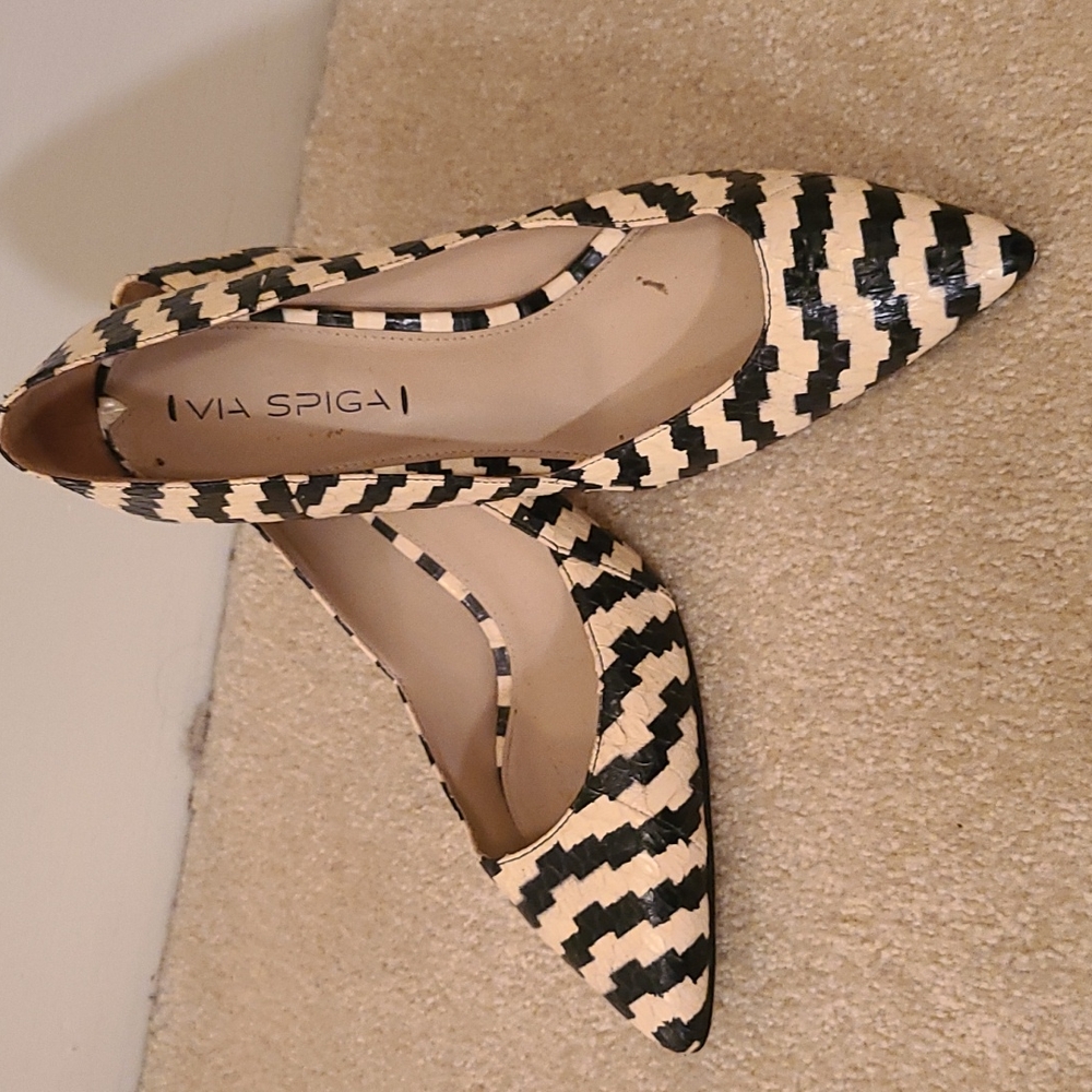 Via Spiga Kitten Heel